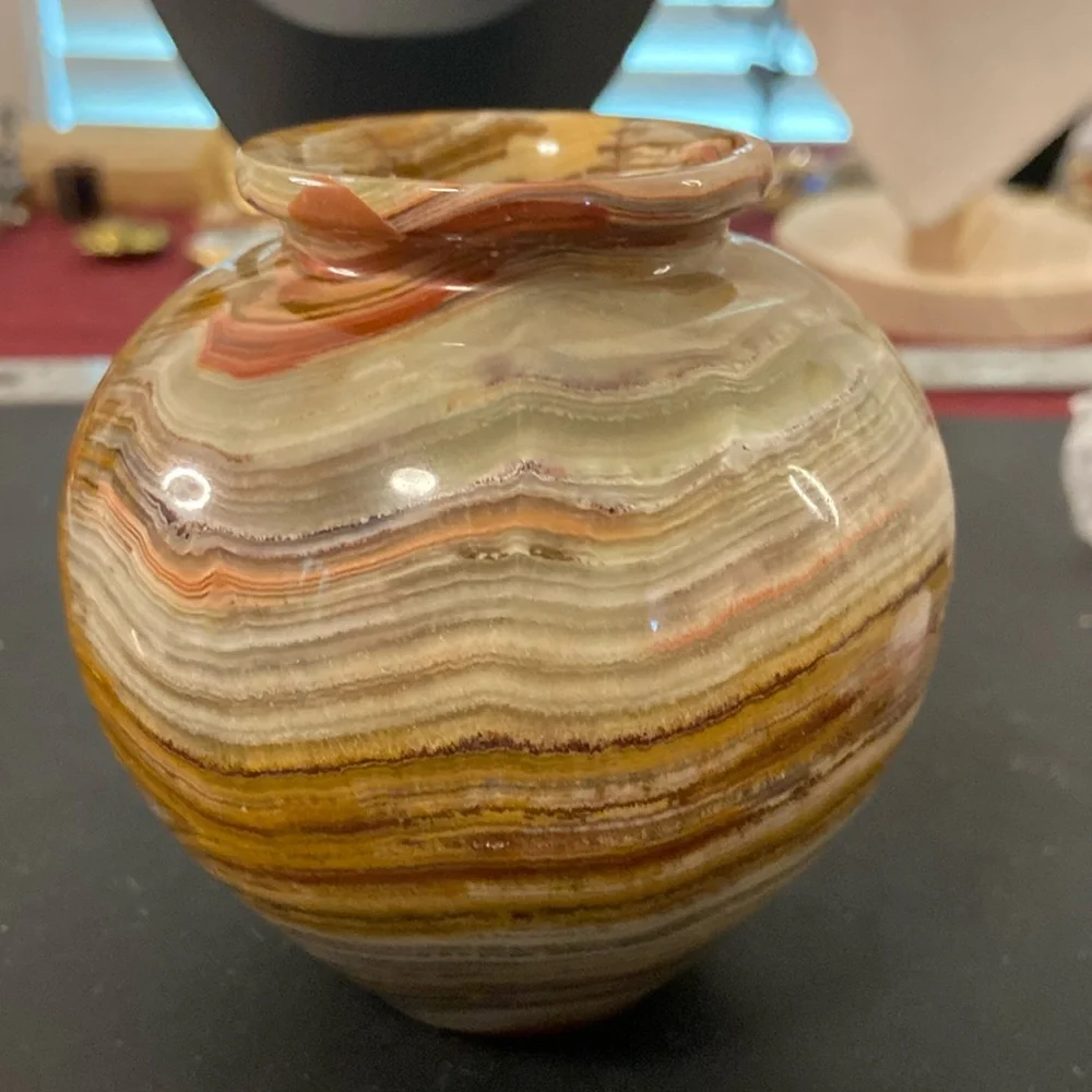 Natural stone vase colorful 4” tall Guc
